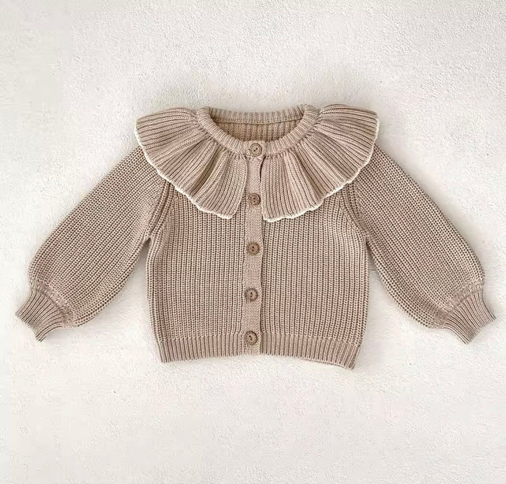 Knitted Cardigan in Oatmeal